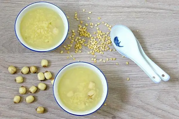 Chỉ Cần Vài Bước Đơn Giản Với Cách Nấu Chè Hạt Sen Đậu Xanh Dưới Đây Đã Có Ngay Món Ăn Tráng Miệng Giải Nhiệt Cực Chuẩn Lại Tốt Cho Cơ Thể.