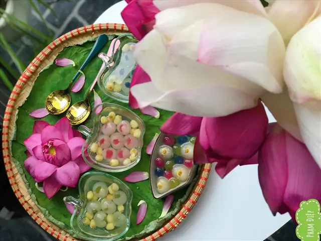 Chè hạt sen long nhãn: Lựa chọn tuyệt vời cho ngày nóng nực