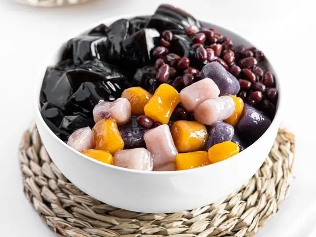 Cách Nấu Chè Khoai Dẻo Với Sữa Tươi Béo Ngậy Cùng Thạch Sương Sáo