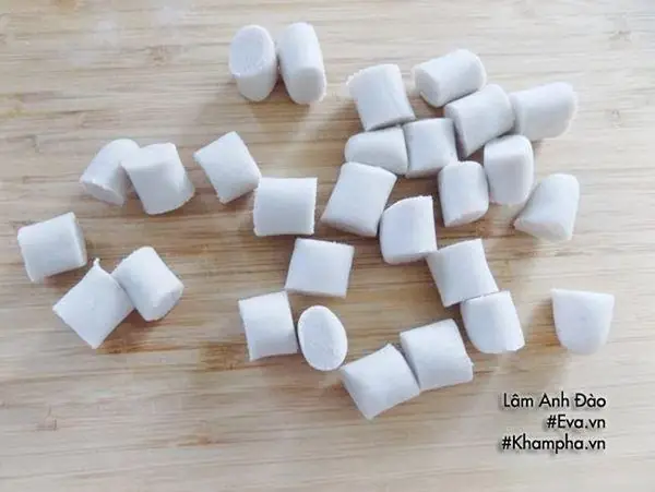 Các bước nấu chè khoai môn nước cốt dừa