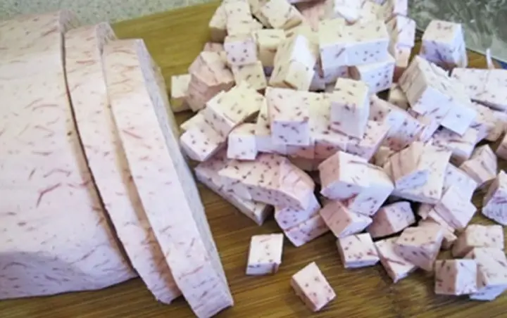 2. Cách nấu chè khoai môn lá dứa