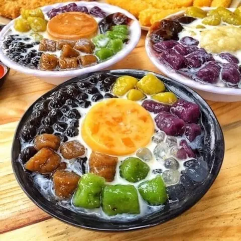 Cách Nấu Chè Khoai Dẻo Thập Cẩm Cùng Bánh Flan