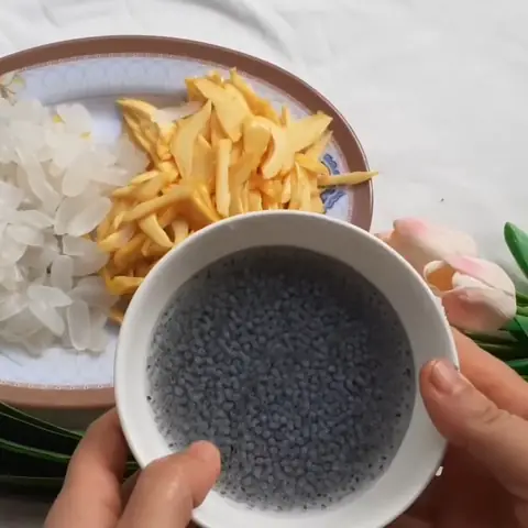 3 cách nấu chè mÃt Äát vá»i hạt é, Äáºu xanh, thÆ¡m (dứa) tươi mát ngon tuyá»t 3 cách nấu chè mÃt Äát vá»i hạt é, Äáºu xanh, thÆ¡m (dứa) tươi mát ngon tuyá»t