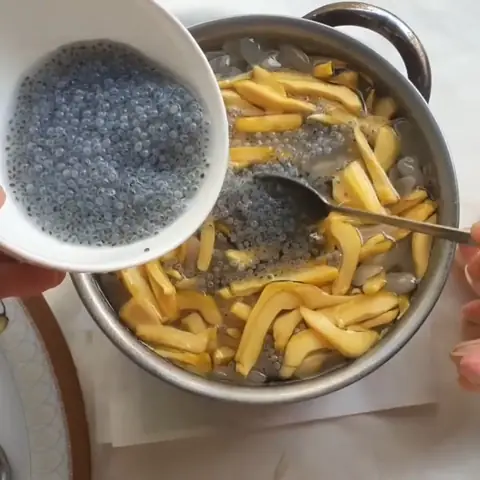 3 cách nấu chè mÃt Äát vá»i hạt é, Äáºu xanh, thÆ¡m (dứa) tươi mát ngon tuyá»t 3 cách nấu chè mÃt Äát vá»i hạt é, Äáºu xanh, thÆ¡m (dứa) tươi mát ngon tuyá»t