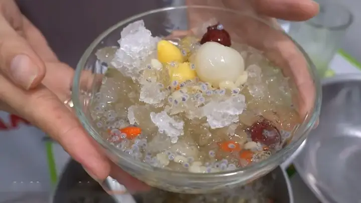 3.4. Vào bếp với hướng dẫn làm chè mủ trôm bạch quả thơm ngon hết ý 3.4. Vào bếp với hướng dẫn làm chè mủ trôm bạch quả thơm ngon hết ý