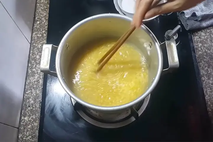 Bước 2: Tiến hành nấu chè