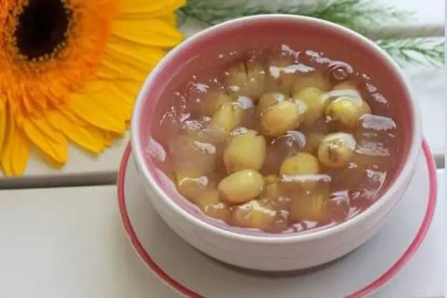 Cách làm món chè nha đam hạt sen mát ngọt