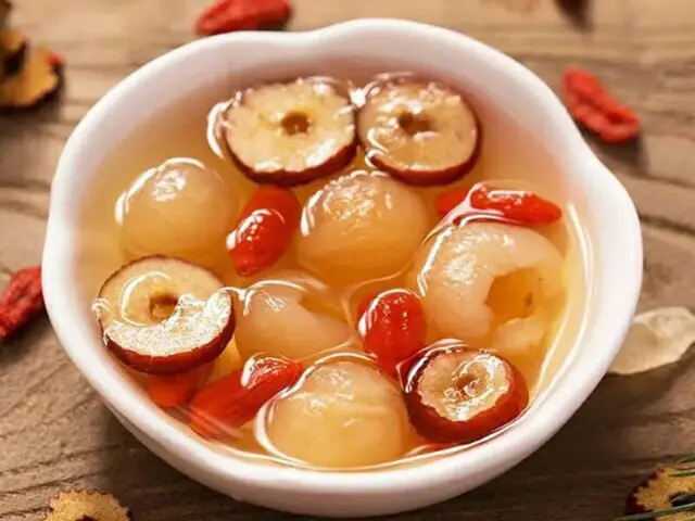 3.những Lưu Ý Khi Nấu Và Thường Thức Chè Hạt Sen Táo Đỏ: 3.những Lưu Ý Khi Nấu Và Thường Thức Chè Hạt Sen Táo Đỏ: