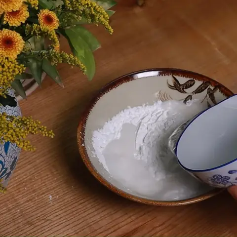 Pha Hỗn Hợp Sắn Dây Và Bột Năng