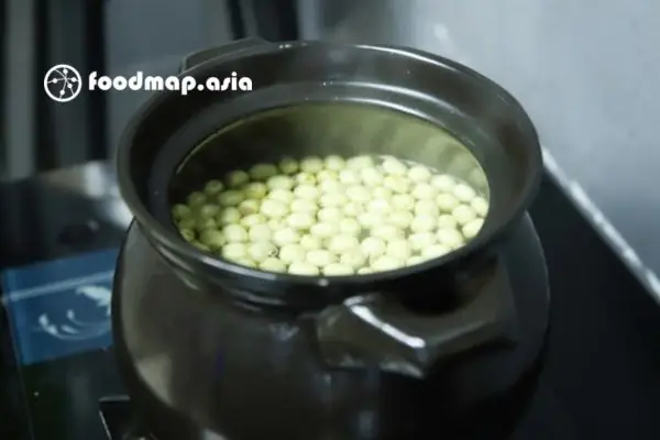 Bước 1. Nấu hạt sen. Bước 1. Nấu hạt sen.