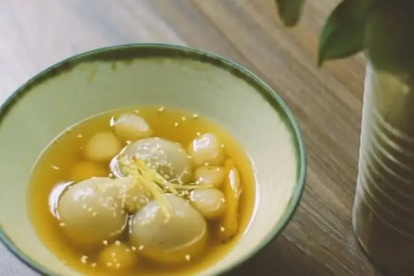 Cách Nấu Chè Cúng Đầy Tháng Bé Trai Bé Gái: Chè Trôi Nước Cách Nấu Chè Cúng Đầy Tháng Bé Trai Bé Gái: Chè Trôi Nước