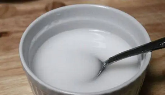 Bước 3: Nấu Nước Chè Cốt Dừa