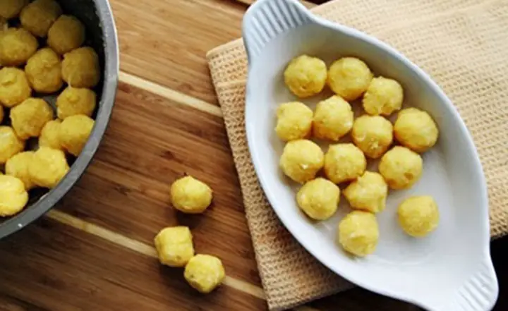 1.2. Cách làm chè trôi nước truyền thống