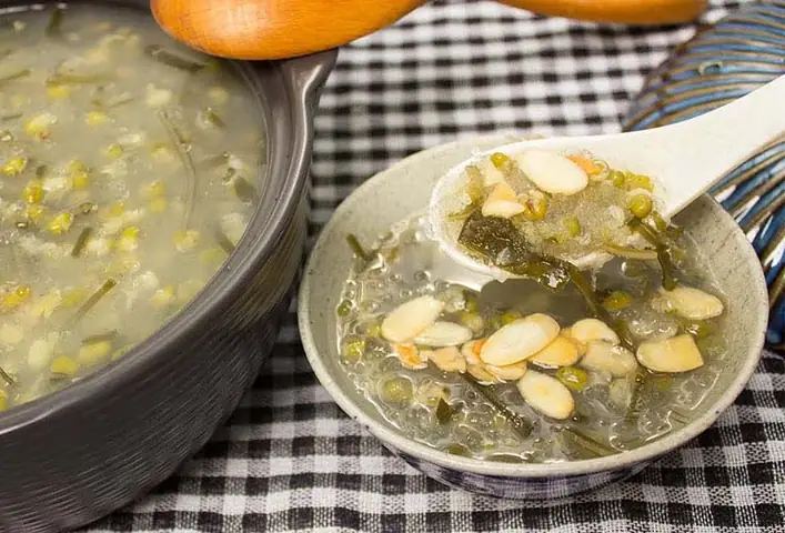 Các bước nấu chè tổ yến với đậu xanh chi tiết Các bước nấu chè tổ yến với đậu xanh chi tiết