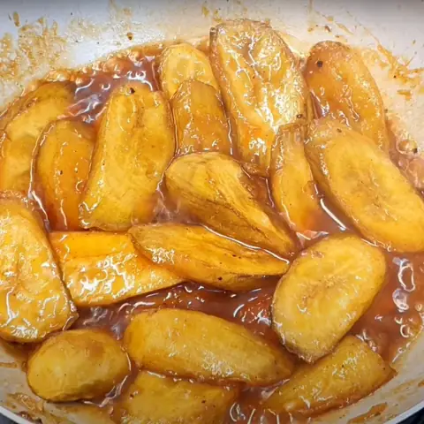 Nấu Chuối Xanh Kho Chay