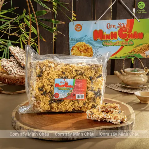 Thành phẩm cơm cháy nấu bằng nồi cơm điện