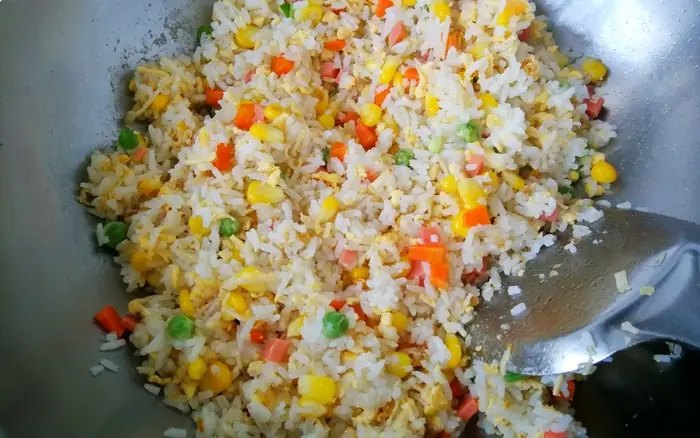 Giá Trị Dinh Dưỡng Của Cơm Chiên Trứng