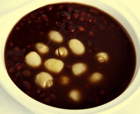 Chè đậu đen hạt sen là món chè bổ dưỡng, vừa giúp giải nhiệt cơ thể, giấc ngủ sâu hơn lại cực kỳ tốt cho sức khỏe con người.