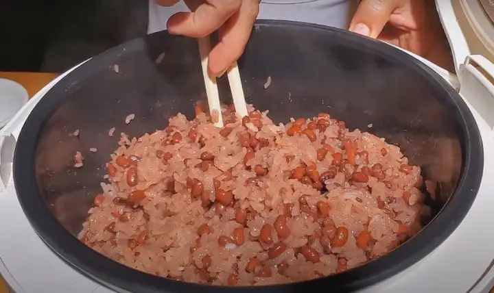 5. Những lưu ý để nấu xôi đậu đỏ bằng nồi cơm điện ngon