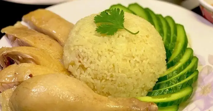 Cách nấu cơm gà bằng nồi cơm điện thơm ngon đậm đà