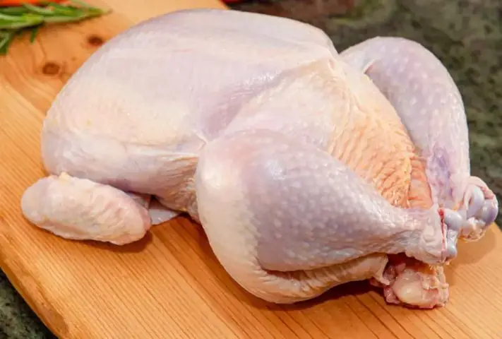 3. Cách chọn gà ngon để nấu cơm gà Hải Nam 3. Cách chọn gà ngon để nấu cơm gà Hải Nam