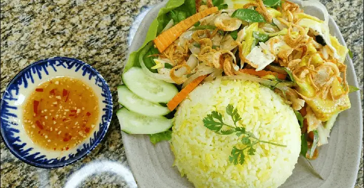 Bước 6: Trình Bày Và Thưởng Thức