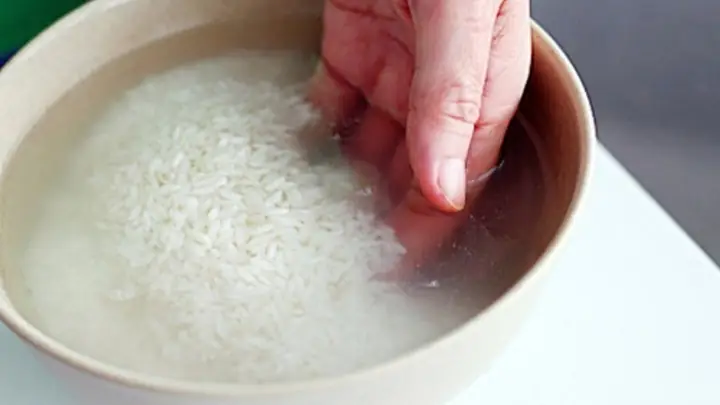 Ngâm gạo