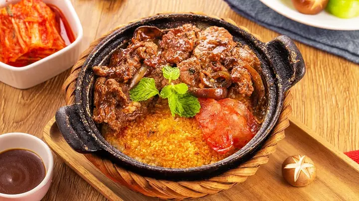 Cách nấu cơm niêu Singapore ăn đứt mọi quán