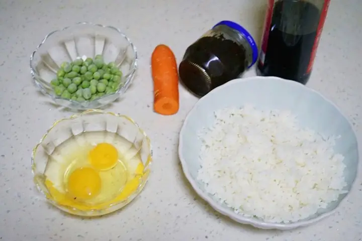 Cách Làm Cơm Rang Thập Cẩm Đơn Giản Mà Ngon, Để Ăn Sáng, Trưa Hay Chiều Đều Được - 1