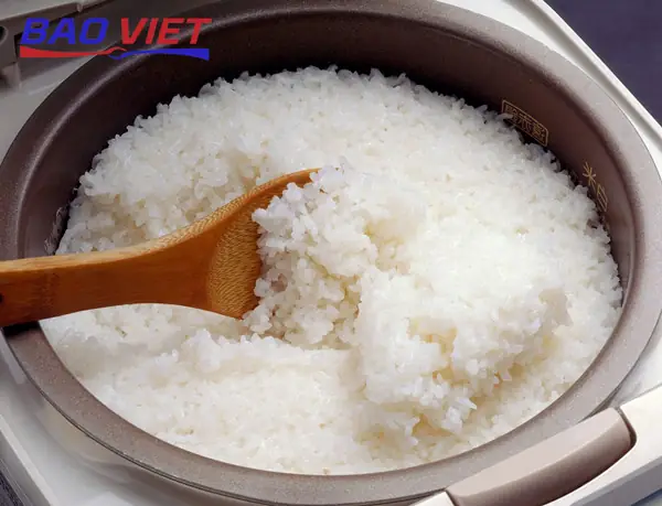 Cách nấu cơm tấm sườn bì chả Sài Gòn bằng nồi cơm điện