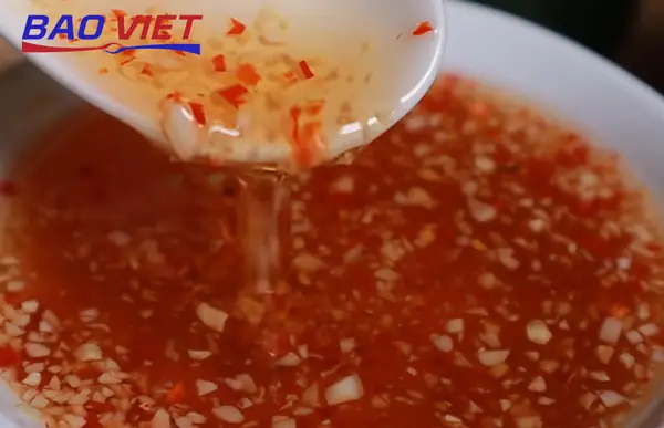 Cách nấu cơm tấm sườn bì chả Sài Gòn bằng nồi cơm điện