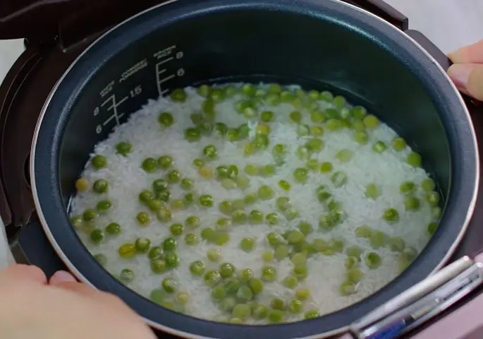 Bước 2: Nấu Cơm