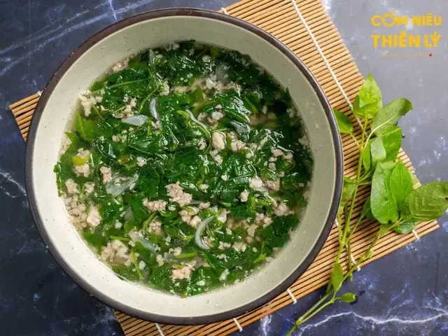 1.1 Thực đơn theo ngày trong tuần 1.1 Thực đơn theo ngày trong tuần