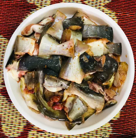 Khó Quên Cá Ngạnh Nấu Vờ