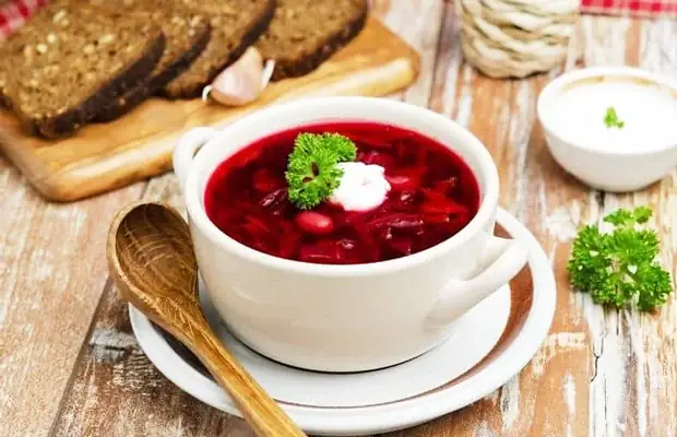 Súp Củ Cải Đỏ