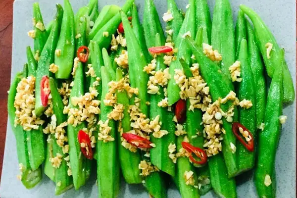 Cách Nấu Đậu Bắp Xào Tỏi Xanh Giòn, Không Nhớt Tại Nhà