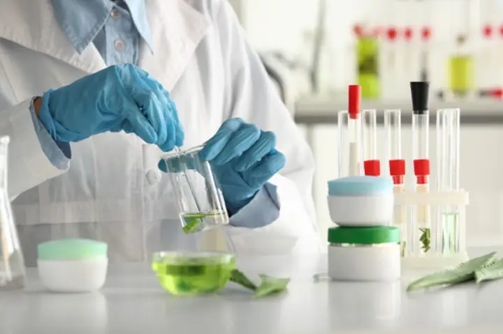 3. Hướng dẫn sử dụng tinh dầu nha đam chăm sóc da