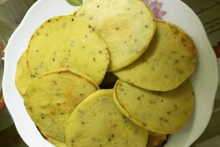 Bánh Đậu Hà Lan Ăn Dặm Với Đậu Hà Lan, Cà Rốt Bánh Đậu Hà Lan Ăn Dặm Với Đậu Hà Lan, Cà Rốt