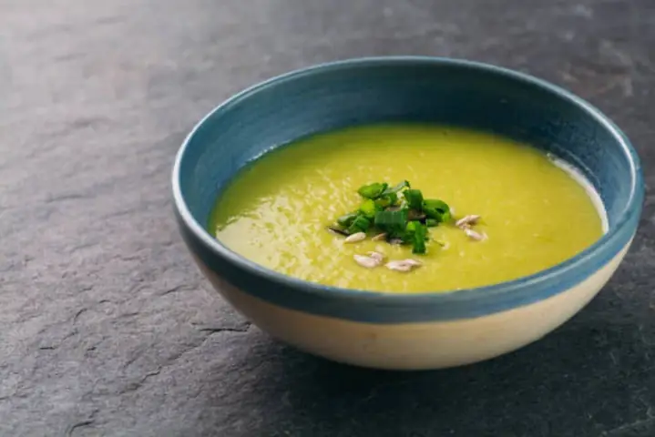 5. Chế biến đậu hũ non cho bé ăn dặm cùng bí xanh