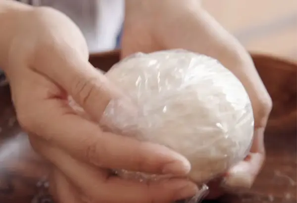 Vào Bếp Kéo Mì Trộn Dầu Ớt Để Có Tô Mì Đậm Chất Trung Hoa Thơm Ngon, Đúng Ý Vào Bếp Kéo Mì Trộn Dầu Ớt Để Có Tô Mì Đậm Chất Trung Hoa Thơm Ngon, Đúng Ý