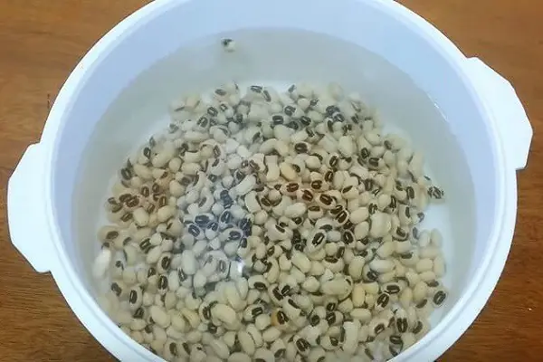 Cách Nấu Chè Đậu Trắng Với Khoai Môn Cách Nấu Chè Đậu Trắng Với Khoai Môn