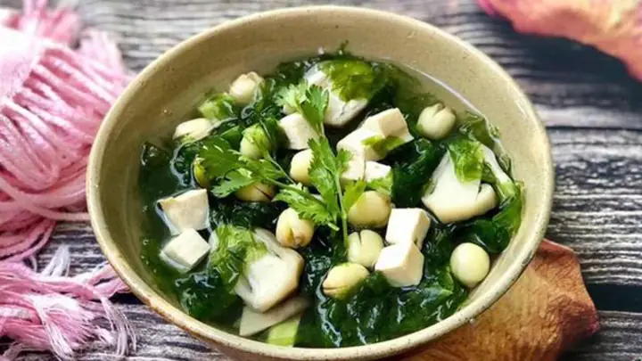 Canh Rong Biển Đậu Hũ - Món Chay Ngon Từ Đậu Phụ