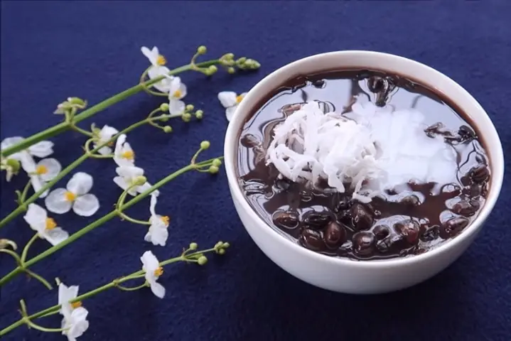 Bước 5: Thưởng Thức Món Chè Đỗ Đen