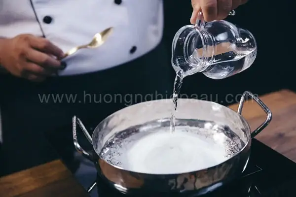 Các bước nấu nước đường cát đơn giản