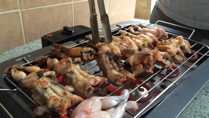 Hướng Dẫn Cách Chế Biến Ếch Nướng Mọi Hấp Dẫn Cho Bữa Ăn Gia Đình Hướng Dẫn Cách Chế Biến Ếch Nướng Mọi Hấp Dẫn Cho Bữa Ăn Gia Đình