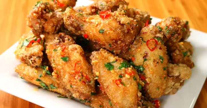 Công Thức Làm Sốt Gà Chiên Nước Mắm Chuẩn Vị Công Thức Làm Sốt Gà Chiên Nước Mắm Chuẩn Vị