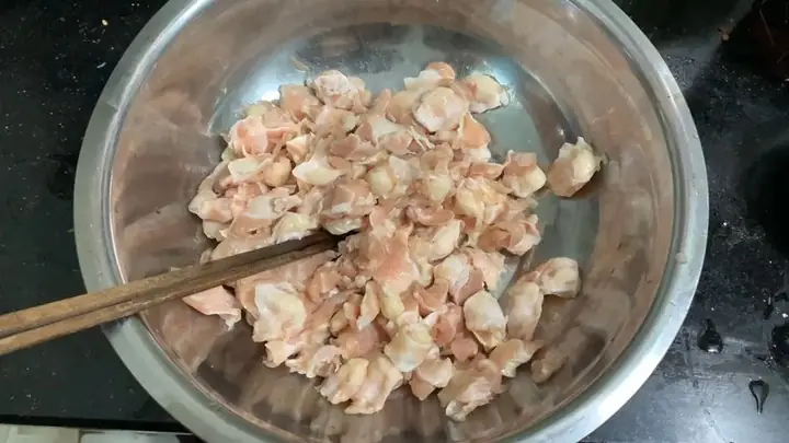 Cách Làm Sụn Gà Chiên Nước Mắm Thơm Ngon