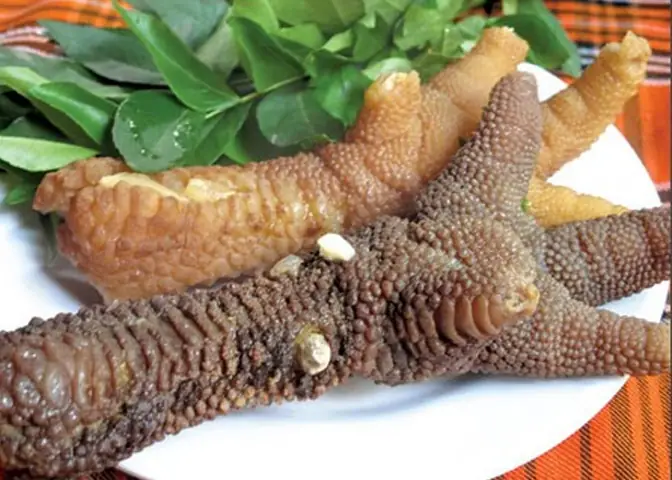 Bí quyết làm món chân gà đông tảo hầm thuốc bắc thơm ngon, bổ dưỡng