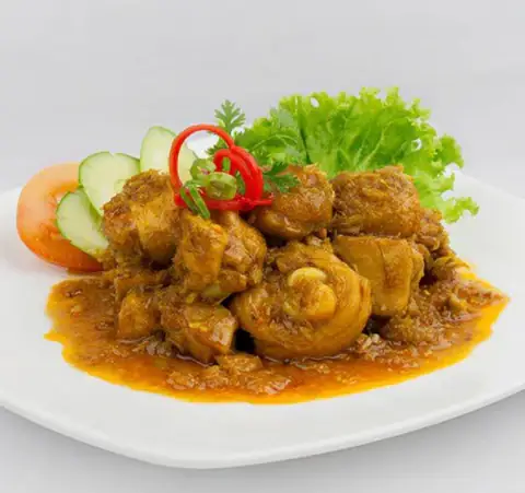 Gà Kho Sả Ớt Miền Trung Đậm Đà, Cay Thơm Ăn Bao Nhiêu Cơm Cũng Hết