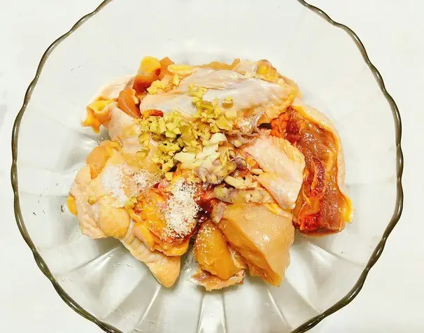 Cách Làm Gà Rang Gừng Miền Bắc